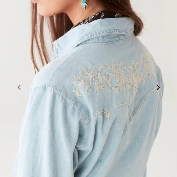 Maison Hotel Embroidered Shirt - Picture 2 of 14